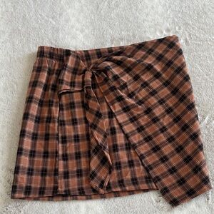 Plaid Mini Skirt (M)